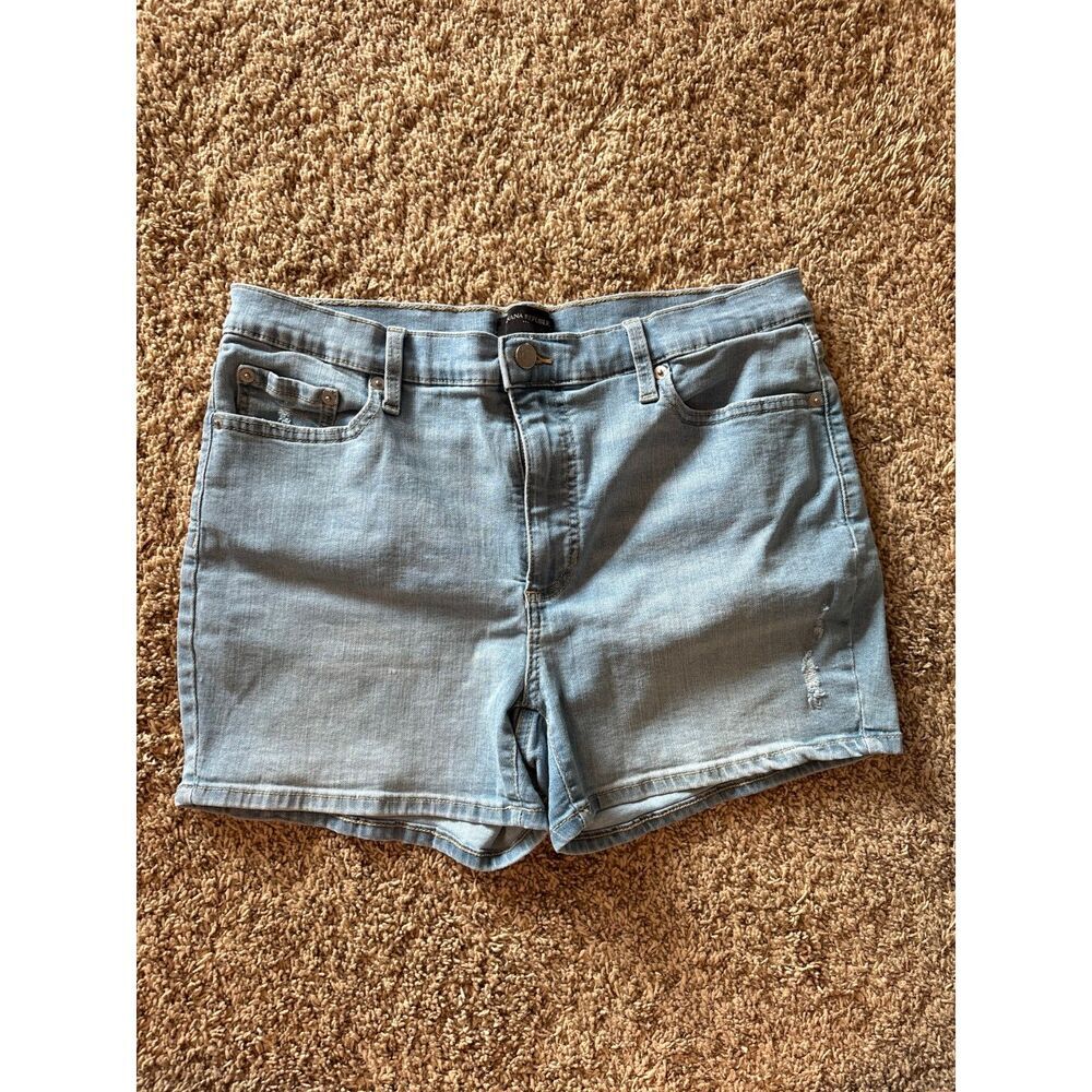 Banana Republic light wash stretchy denim shorts
